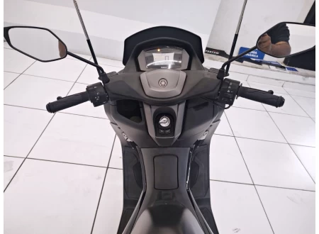 YAMAHA NMAX