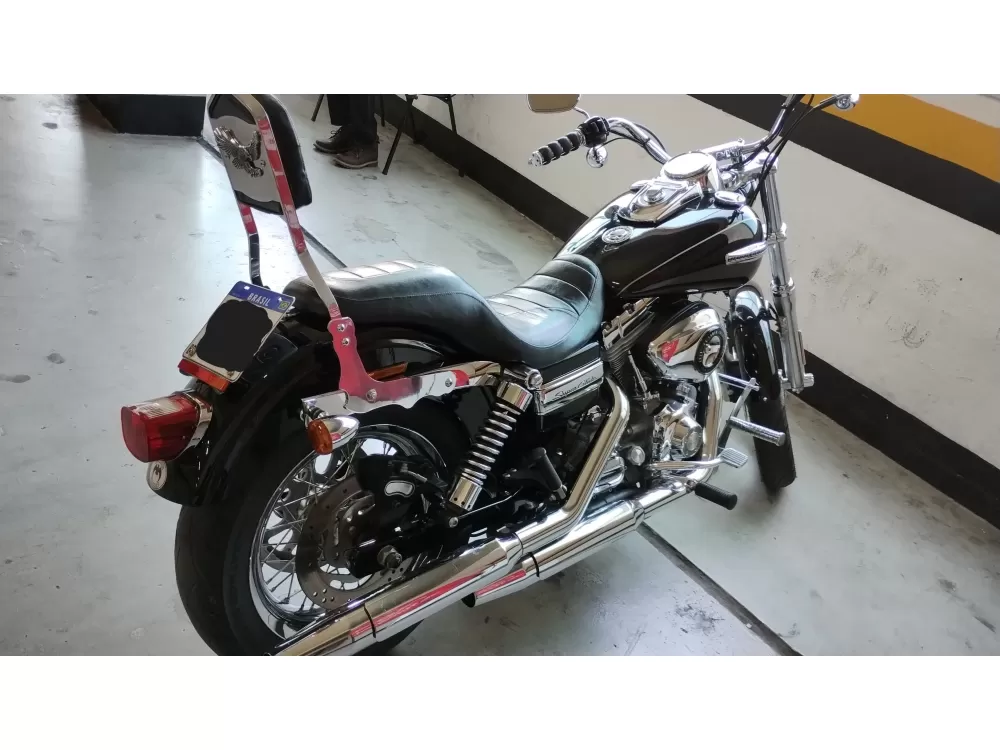 HARLEY-DAVIDSON DYNA